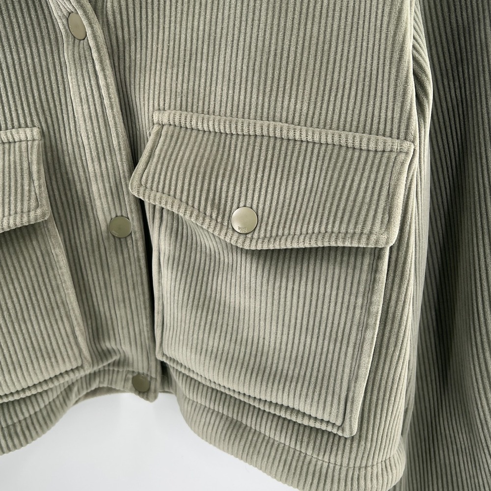 Elie Tahari sage green corduroy cropped trucker chore jacket boxy fit SOFT L - Picture 9 of 9